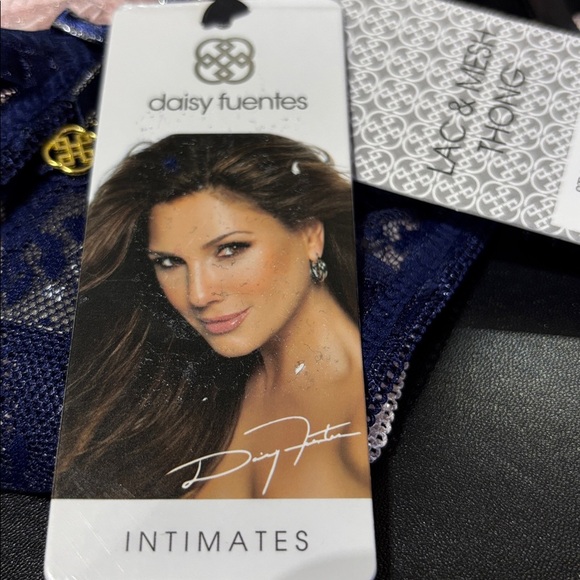 Daisy Fuentes 5 Pack Pretty Lace & Mesh Thong/Panties, Sexy Stretch Comfort - Picture 7 of 8